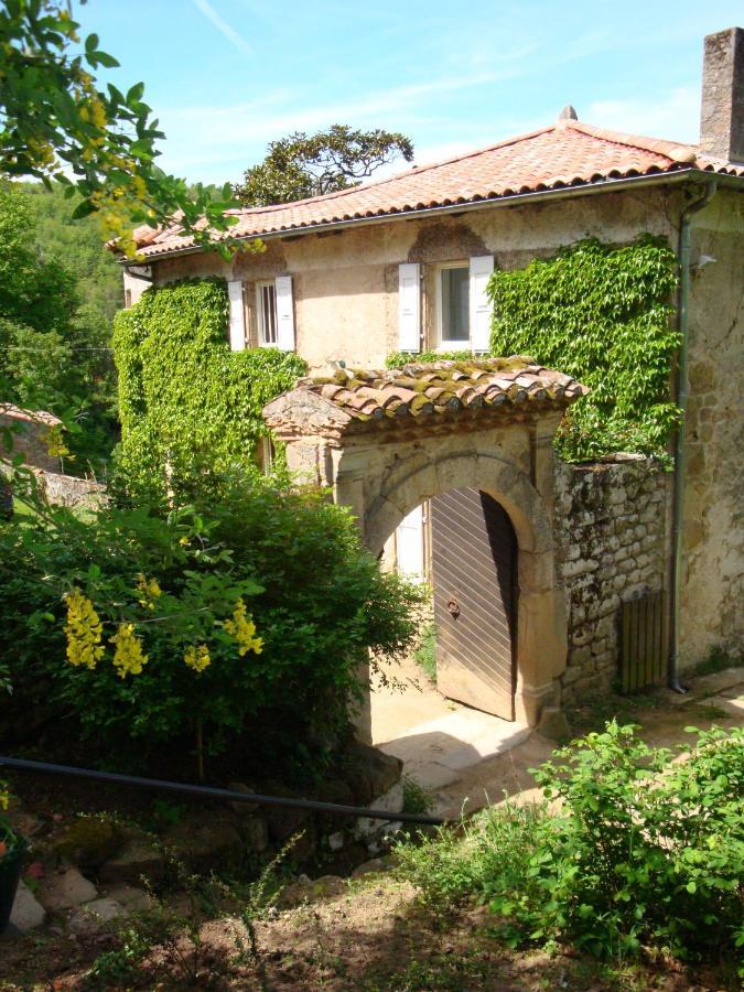 Le Hameau De Robert Bed & Breakfast Boucieu-Le-Roi Exterior photo